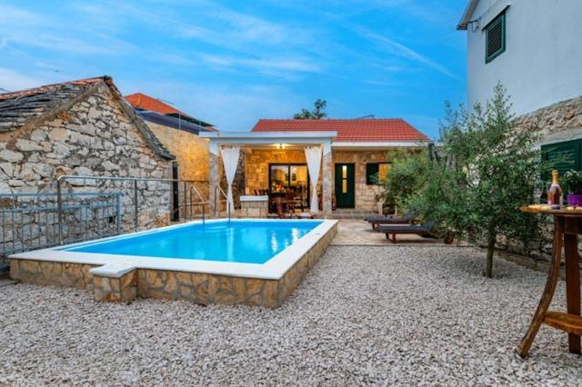 Villa Oaza Primosten With Heated Pool Eksteriør billede